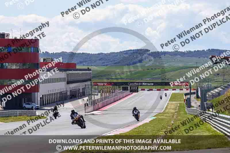 cadwell no limits trackday;cadwell park;cadwell park photographs;cadwell trackday photographs;enduro digital images;event digital images;eventdigitalimages;navarra;no limits trackdays;peter wileman photography;racing digital images;trackday digital images;trackday photos